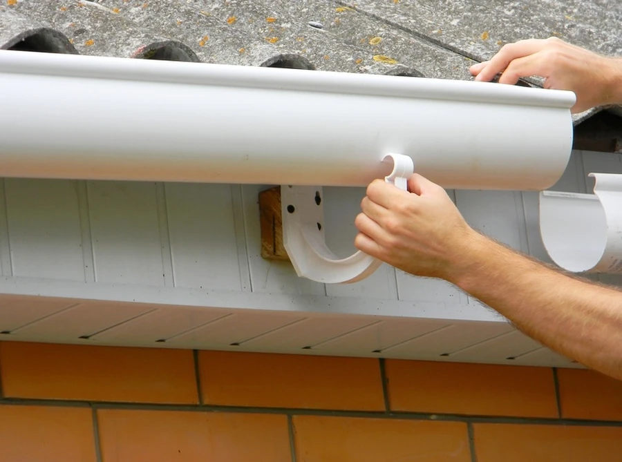 Addressing Sagging Gutters Through Expert Repairs Cleveland, TX